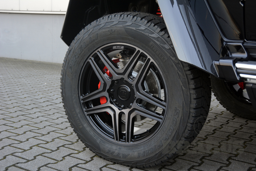 Галерея Mercedes-Benz G-class (W 463)  500 4x4²