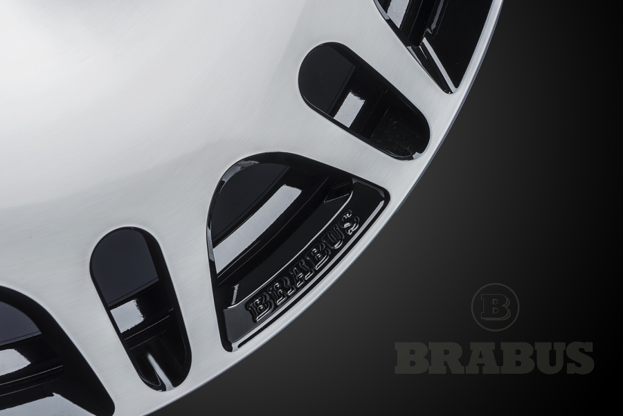 Monoblock M "Platinum Edition" 23''