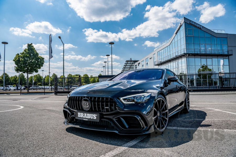 Галерея Mercedes AMG GT 63 (X 290)