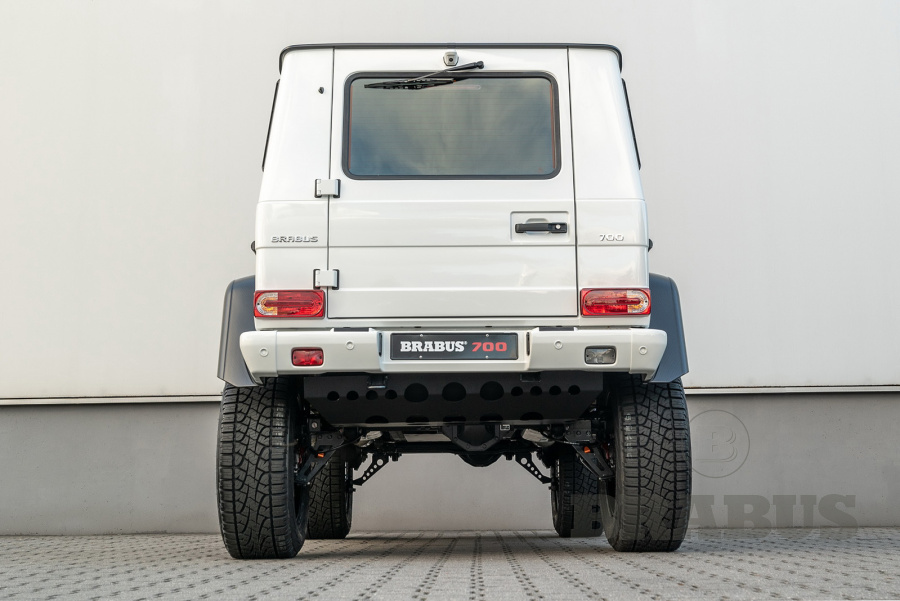 Галерея Mercedes-Benz G-class (W 463)  500 4x4²