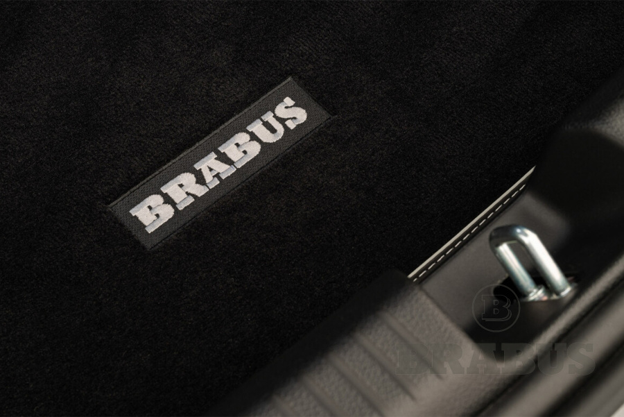 Велюровый коврик в багажник