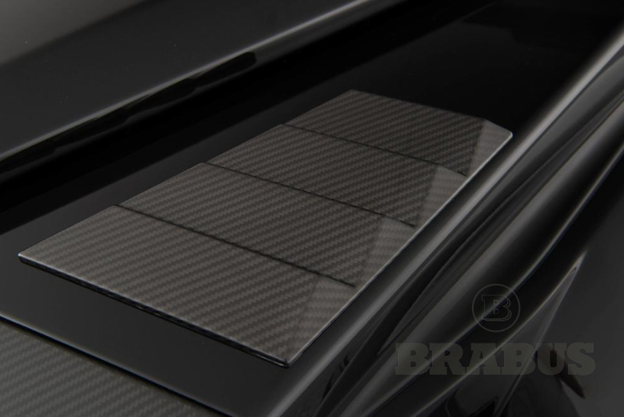 Накладка на крыло. Карбон (глянцевый)