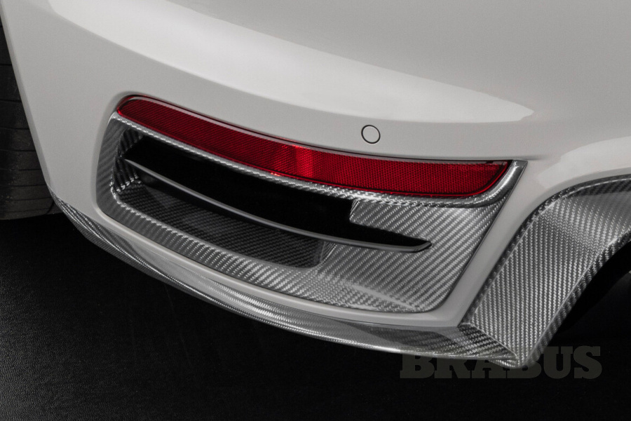 Боковые вставки в задний бампер. Карбон (матовый)