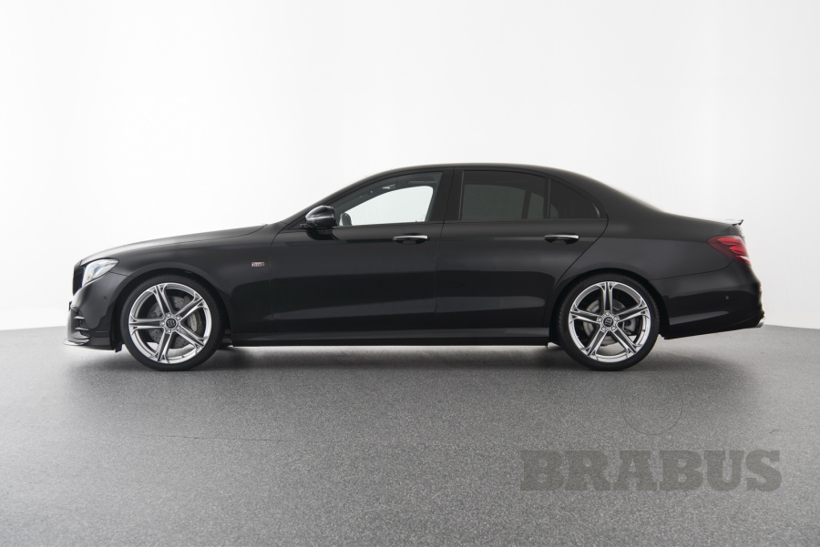 Галерея Mercedes-Benz E-Class (W 213) E 180 - AMG E 43 | AMG LINE