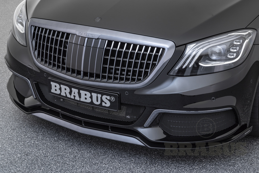 Набор хромированных деталей для переднего бампера