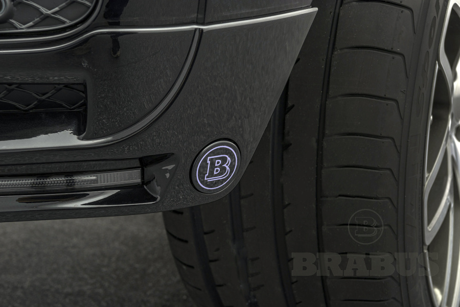 Накладка на передний бампер