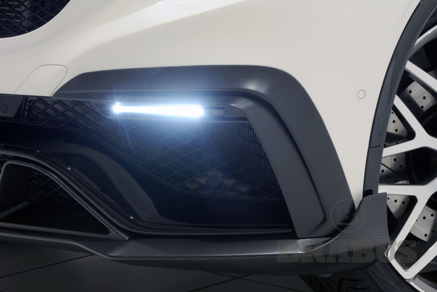 Дополнительные части переднего бампера. Карбон (глянцевый)