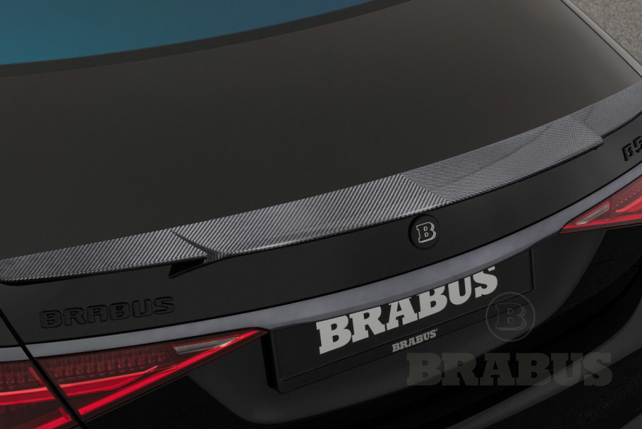 Спойлер на крышку багажника. Карбон (глянцевый)