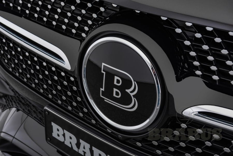Эмблема BRABUS в решетку радиатора
