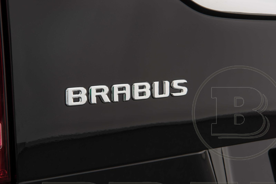 Надпись BRABUS на багажник