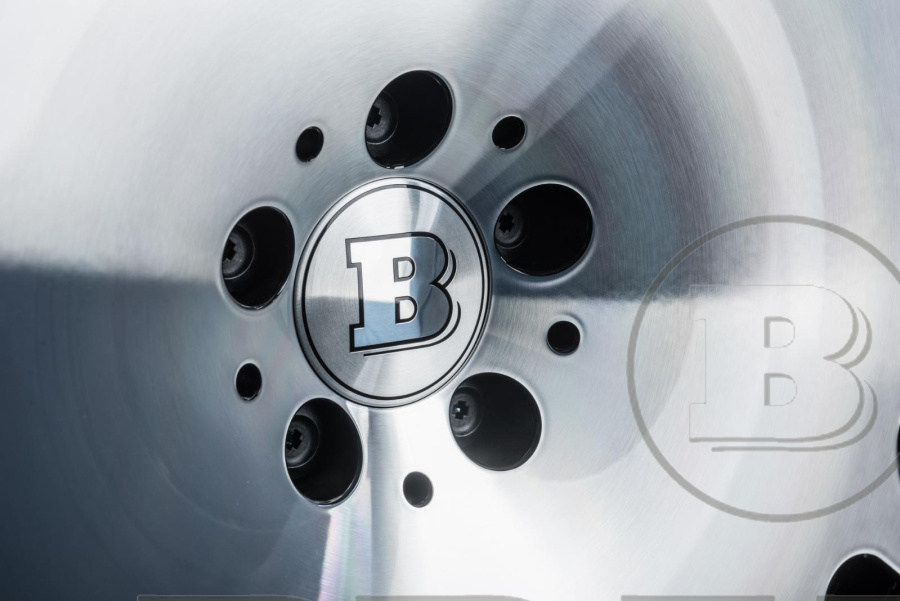 Monoblock M "Platinum Edition" 24''