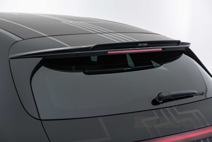 Задний спойлер на крышку багажника