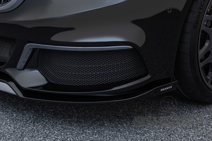 Передний бампер с нижним спойлером