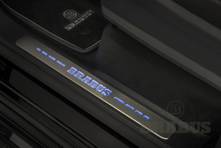 Пороги внутренние с логотипом BRABUS