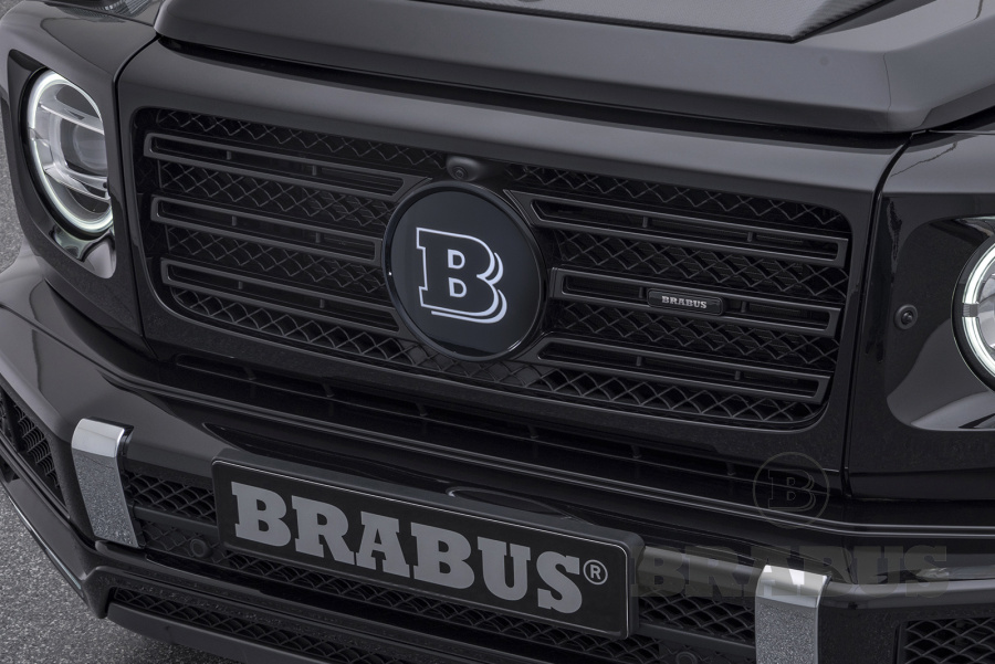 Логотип BRABUS с подсветкой, в решетку радиатора