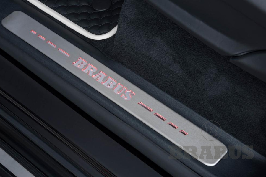 Пороги внутренние с логотипом BRABUS
