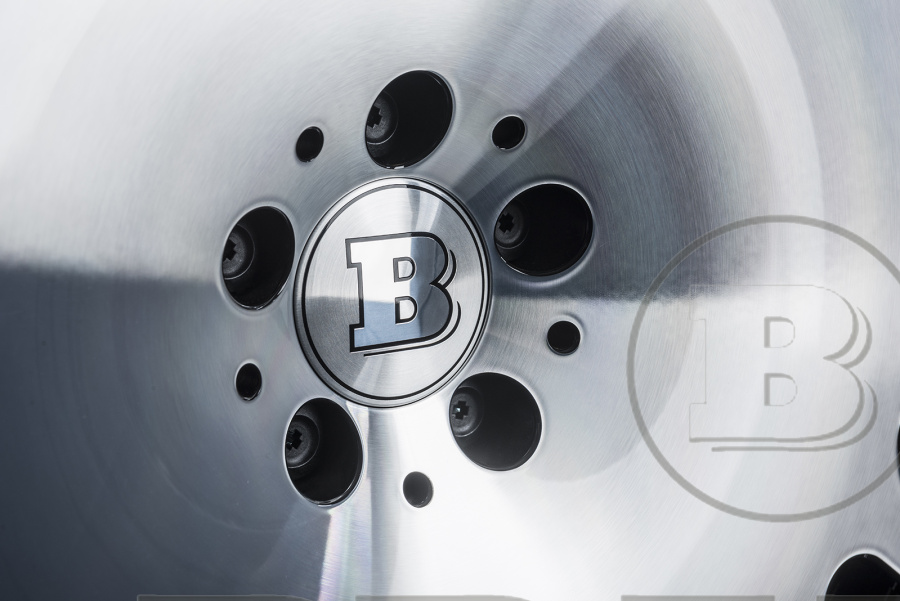 Monoblock M "Platinum Edition" 23''