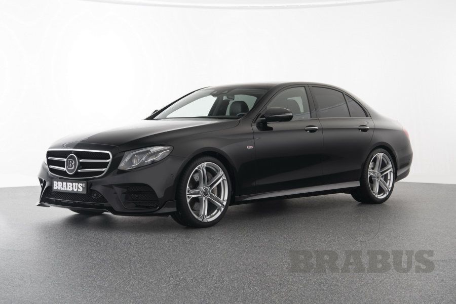 Галерея Mercedes-Benz E-Class (W 213) E 180 - AMG E 43 | AMG LINE