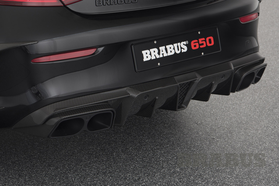 Задний диффузор. Карбон (глянцевый)