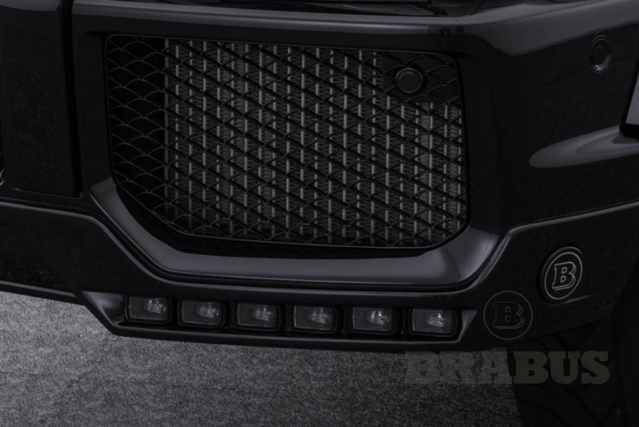 Накладка на передний бампер