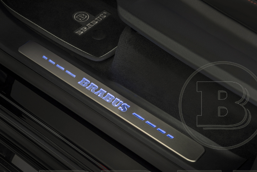 Пороги внутренние с логотипом BRABUS