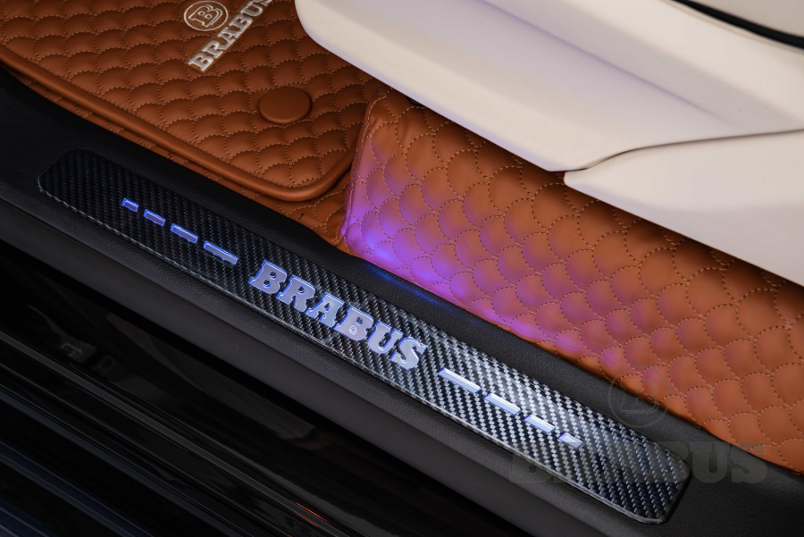 Пороги внутренние с логотипом BRABUS, карбон