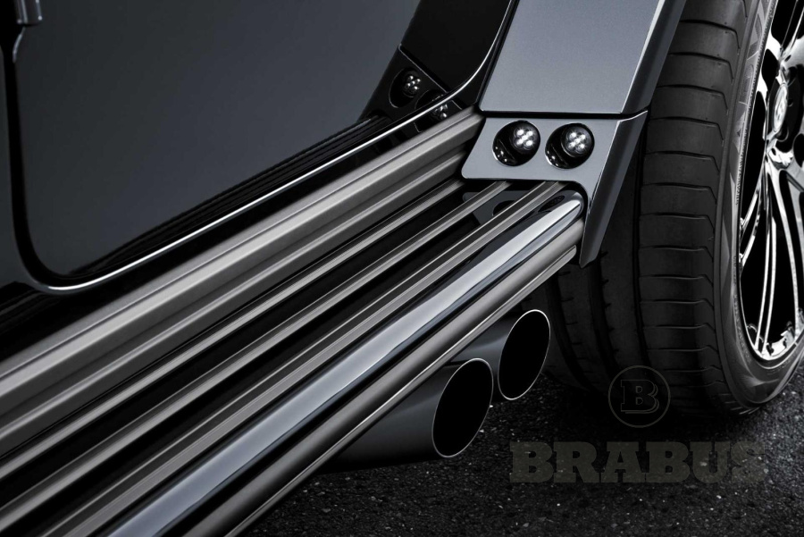 Выхлопная система с черными выпускными трубами