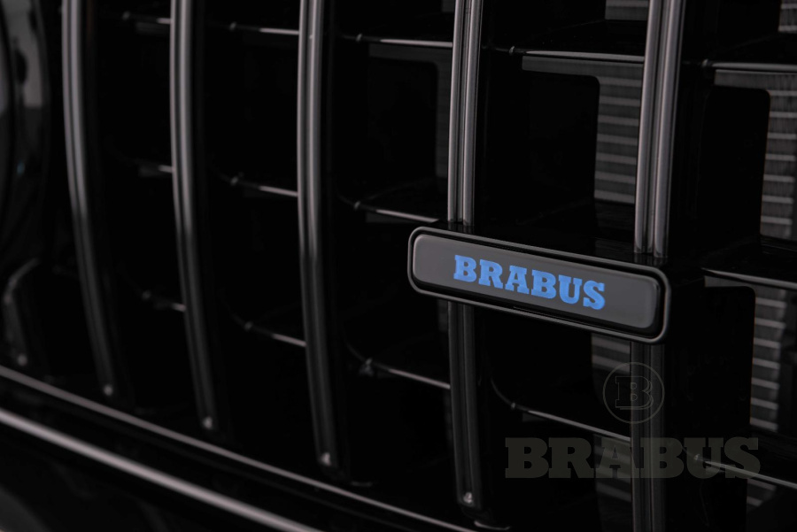 Логотип BRABUS с подсветкой, в решетку радиатора