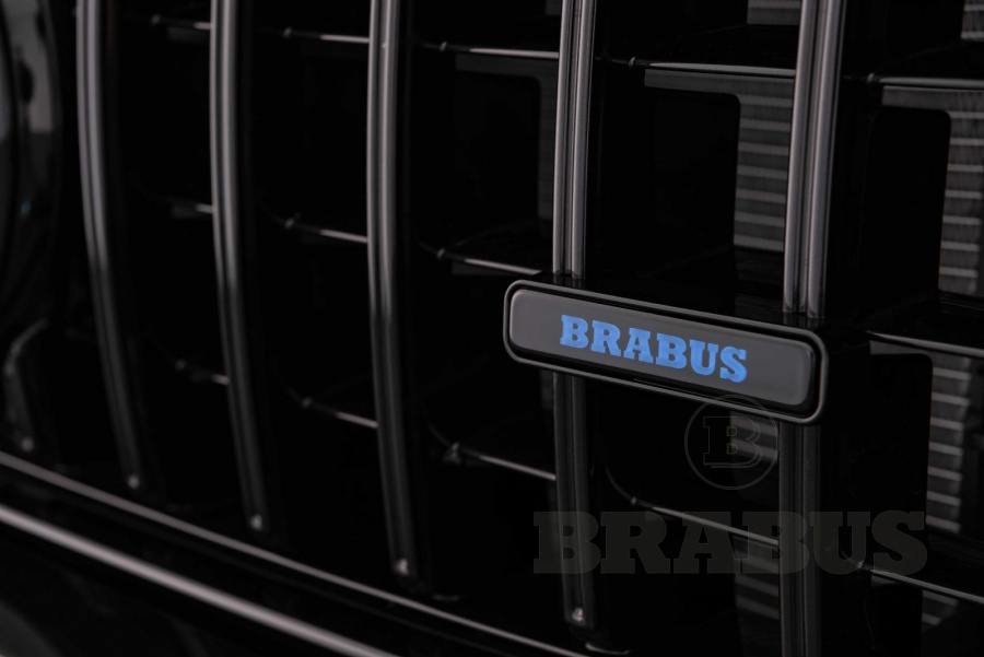 Логотип BRABUS с подсветкой, в решетку радиатора