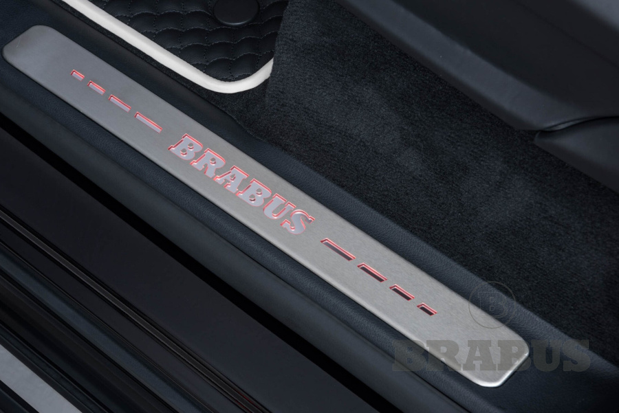 Накладки на внутренние пороги с RGB подсветкой