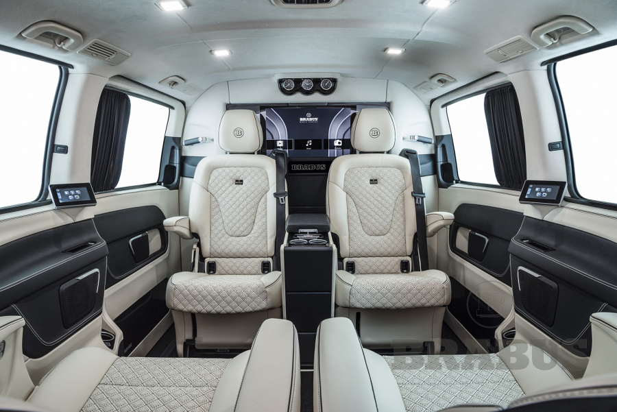 Галерея V-Class (W 477) V 220 - V 300 | AMG LINE