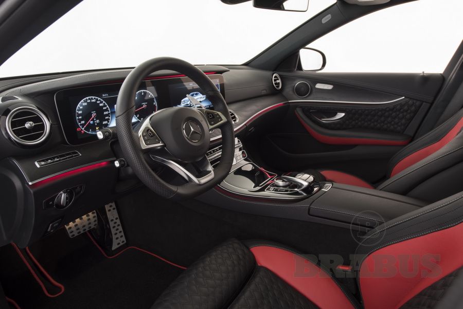 Галерея Mercedes-Benz E-Class (W 213) E 180 - AMG E 43 | AMG LINE