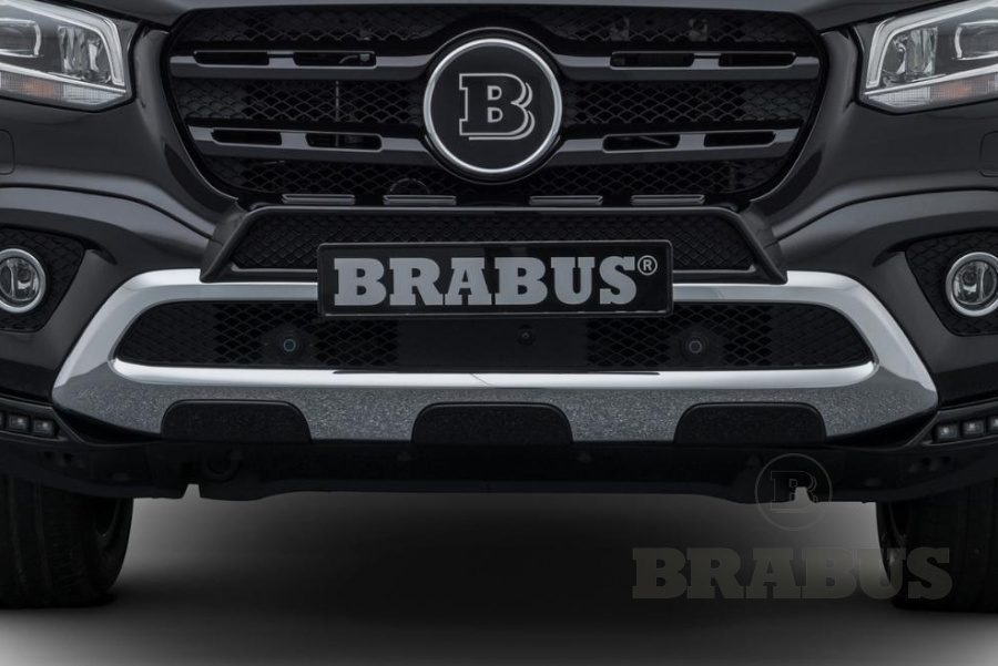 Накладка на передний бампер