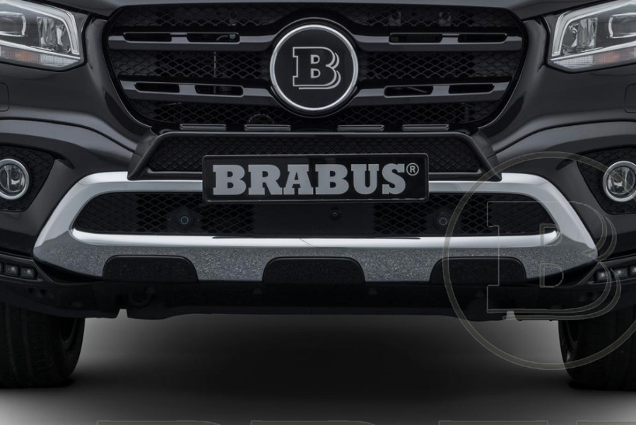 Накладка на передний бампер