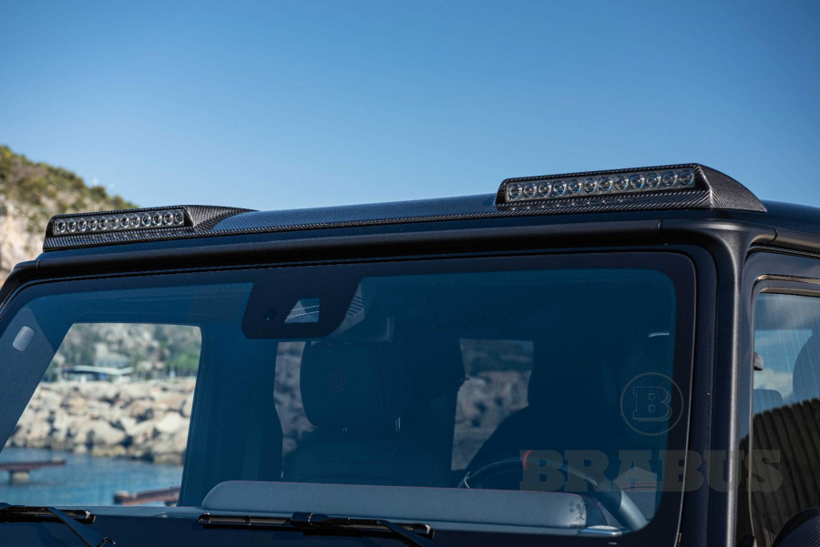 Накладка на крышу с LED фарами. Карбон (глянцевый)