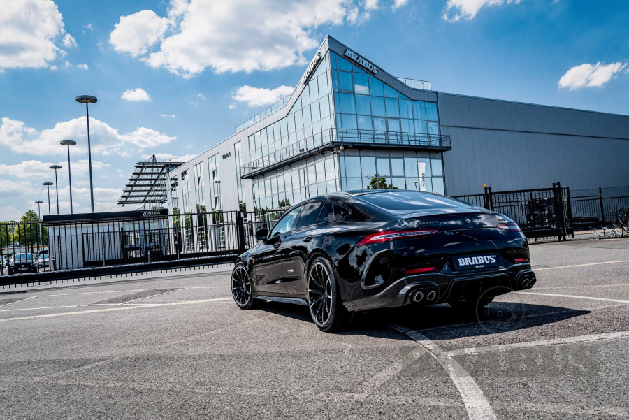 Галерея Mercedes AMG GT 63 (X 290)