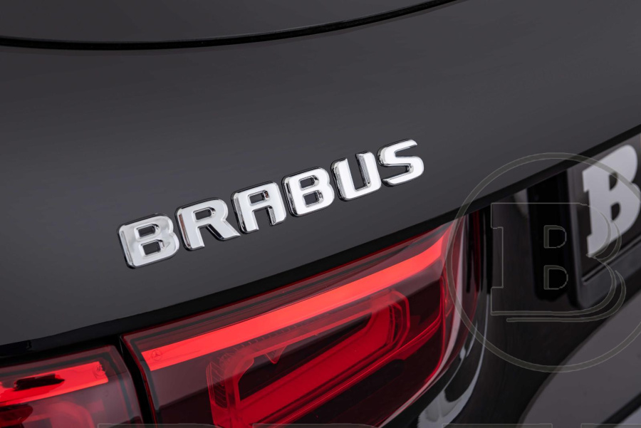 Надпись BRABUS на багажник