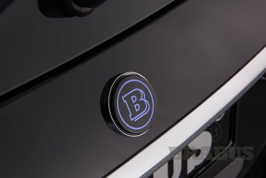 Эмблема со светящейся буквой "B" 