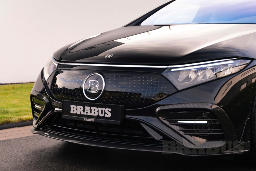 Спойлер на передний бампер. Карбон (глянцевый)