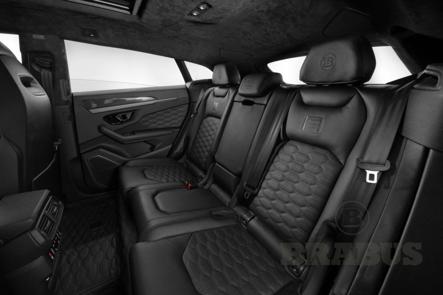 Фирменный интерьер BRABUS