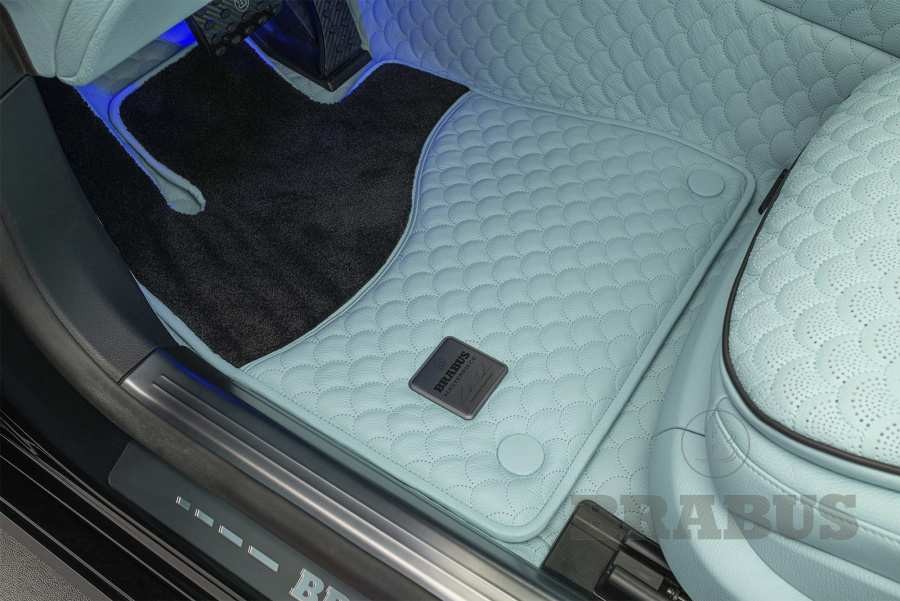 Напольное покрытие из кожи, стеганное