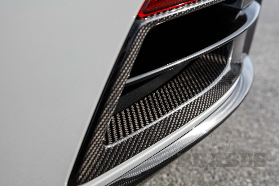 Боковые вставки в задний бампер. Карбон (матовый)