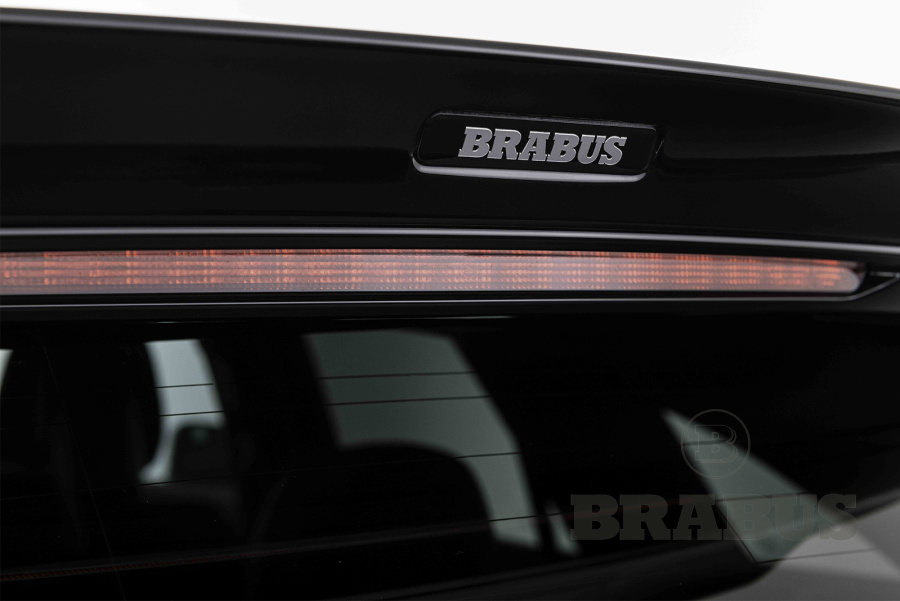 Задний спойлер