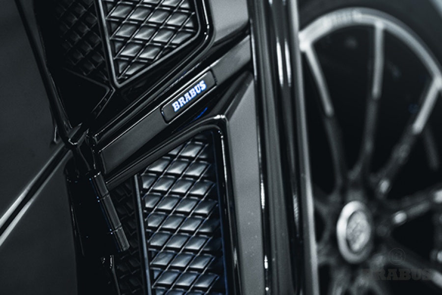 G 63 BRABUS Красный салон