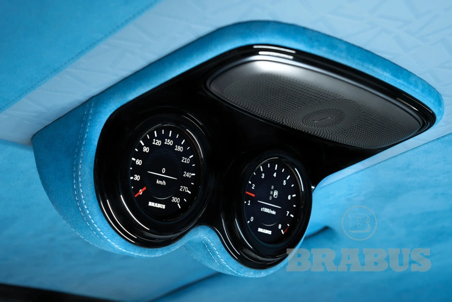 Цифровая комбинация приборов