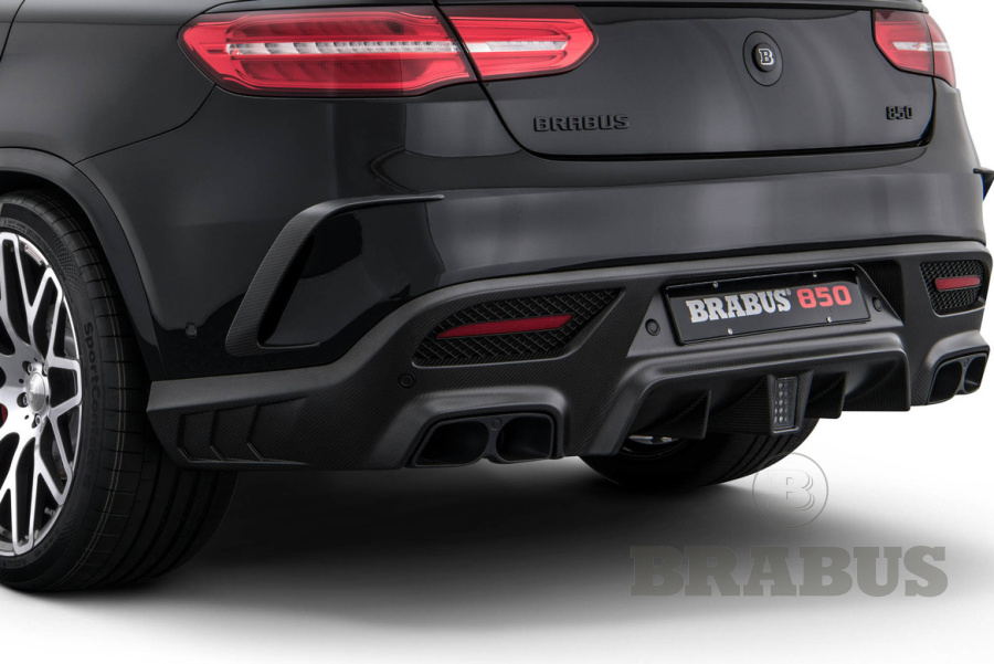 Накладки на задний бампер. Карбон (глянцевый)