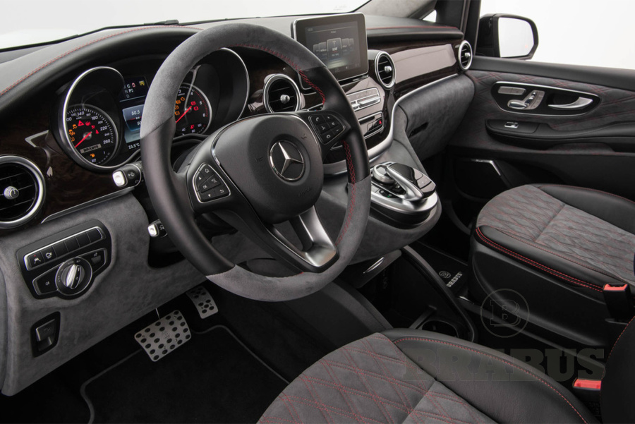 Базовый пакет: кожаный интерьер