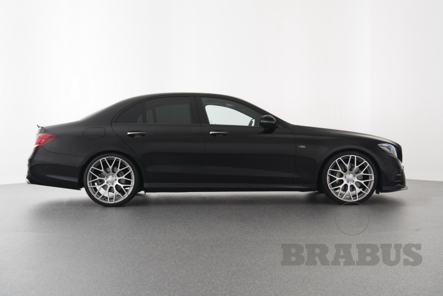 Галерея Mercedes-Benz E-Class (W 213) E 180 - AMG E 43 | AMG LINE