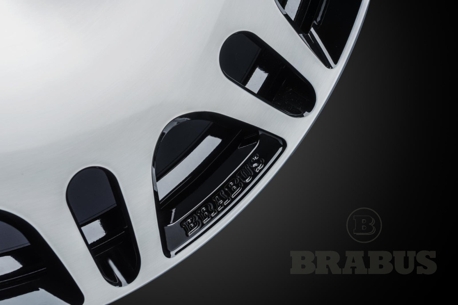 Monoblock M "Platinum Edition" 24''