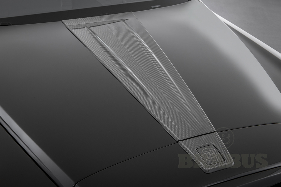 Карбоновая накладка на капот матовая